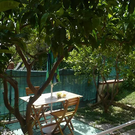Gospodarstwo agroturystyczne Azienda Agrituristica Arianna Imperia